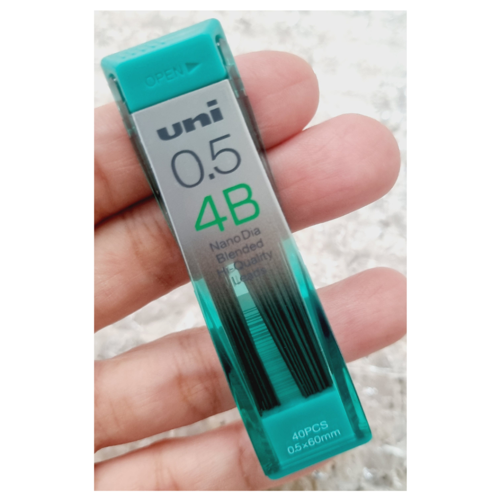 UNI ไส้ดินสอกด 0.5 4B Nano Dia แท้ ไส้ดินสอ 0.5mm ดำเข้ม เขียนลื่น ไม่หักง่าย 40 ไส้