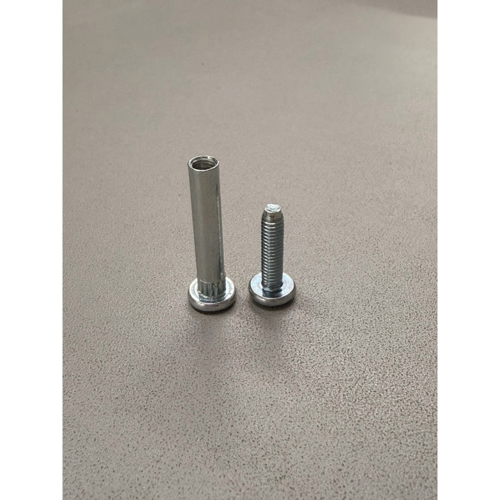 Machine Screw M4x0.7x26 (Cr+3) / Machine Screw M4x0.7x16.5 B (Cr+3)