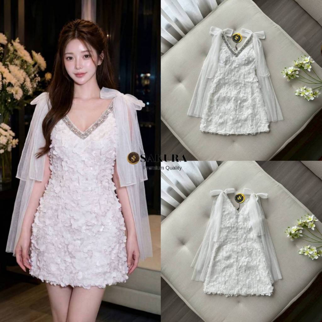 sakurabrand มินิเดรสขาว ทรงคอวีดอกไม้3D