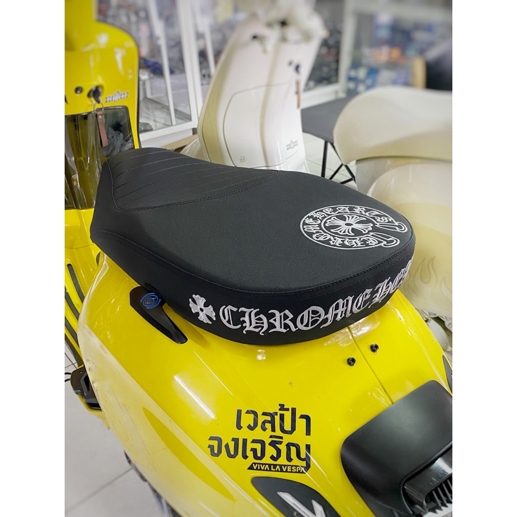 เบาะ & หนัง Vespa Sprint / Primavera โครงเบาะแท้ เบิกศูนย์ ใส่แทนเบาะเดิมได้เลย ปัก maru / โลโก้ เวสป้า / 1O1factory