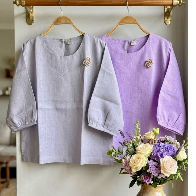 เสื้อผ้าลินินแท้100% คอกลม เจาะกระดุม 1 เม็ด แขน 3/4  สีสันสดใส  ใส่สบาย เนื้อผ้าดี พร้อมส่งคะข