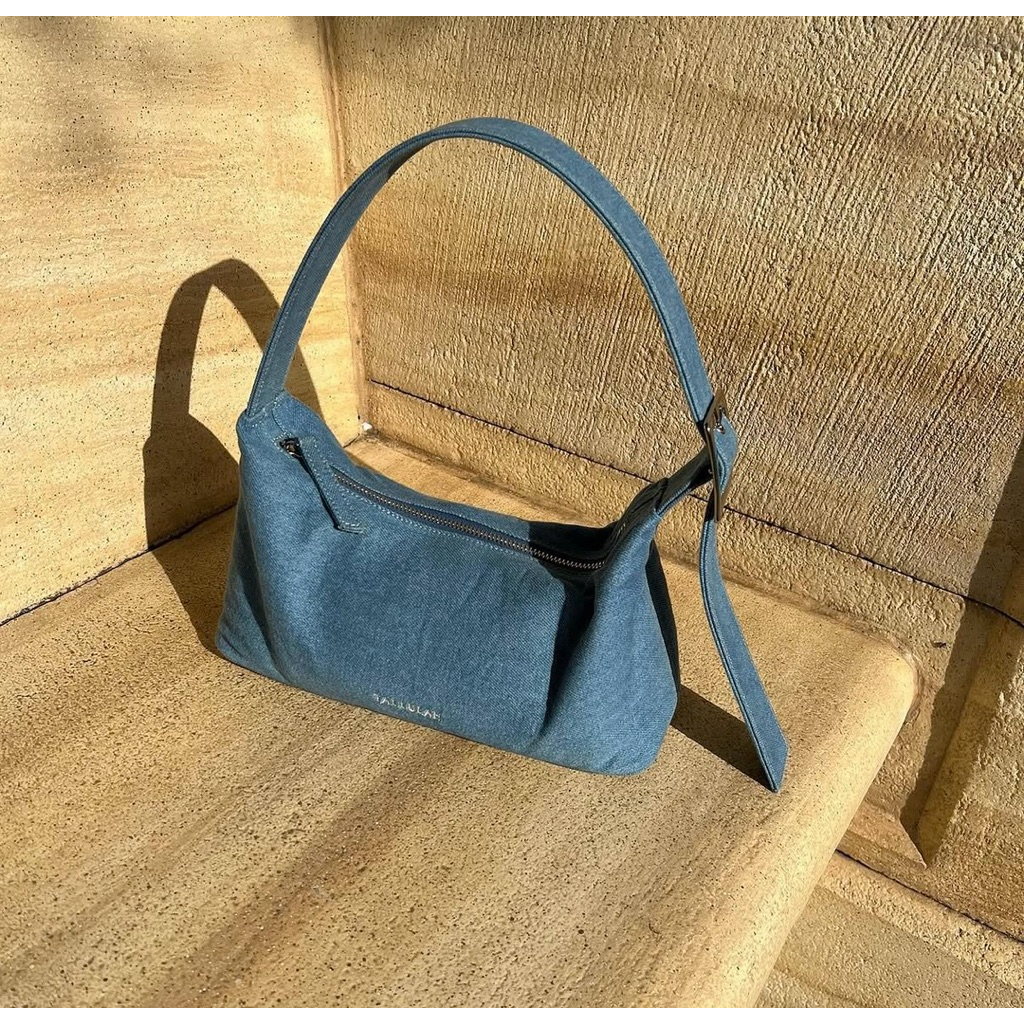 (ส่งต่อ) TALLULAH Tate Denim Bag