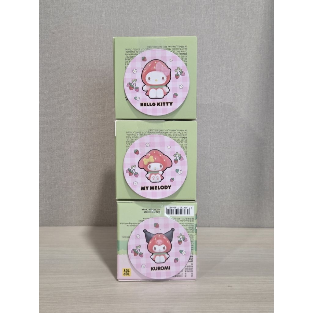 (พร้อมส่ง🇹🇭:เลือกตัว)ชต.🌈พวงกุญแจSanrio characters Strawberry🍓✨️