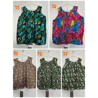 เสื้อคอกระเช้าผ้าสปันจัมโบ้ อก 58-60 นิ้ว ใหญ่ใส่สบาย มีซิปที่กระเป๋า