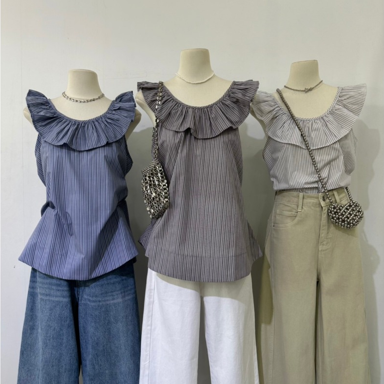 M2161 เสื้อแขนกุดลายริ้วแต่งระบายรอบคอ ลุคเกาหลีเกาใจมินิมอลสุดๆ