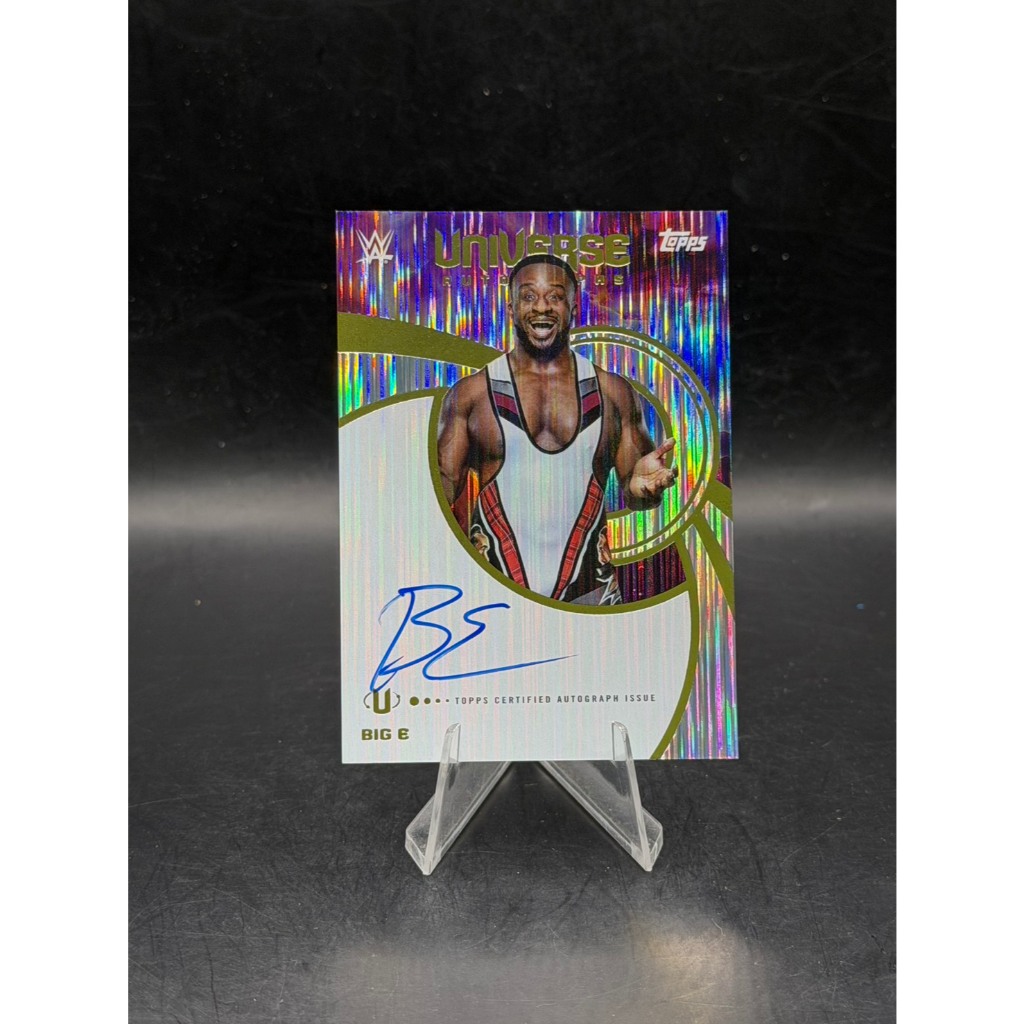 Big E 2025 Topps Universe WWE Wrestling Universe Autographs Gold Foil Refractor Authentic On-Card Si