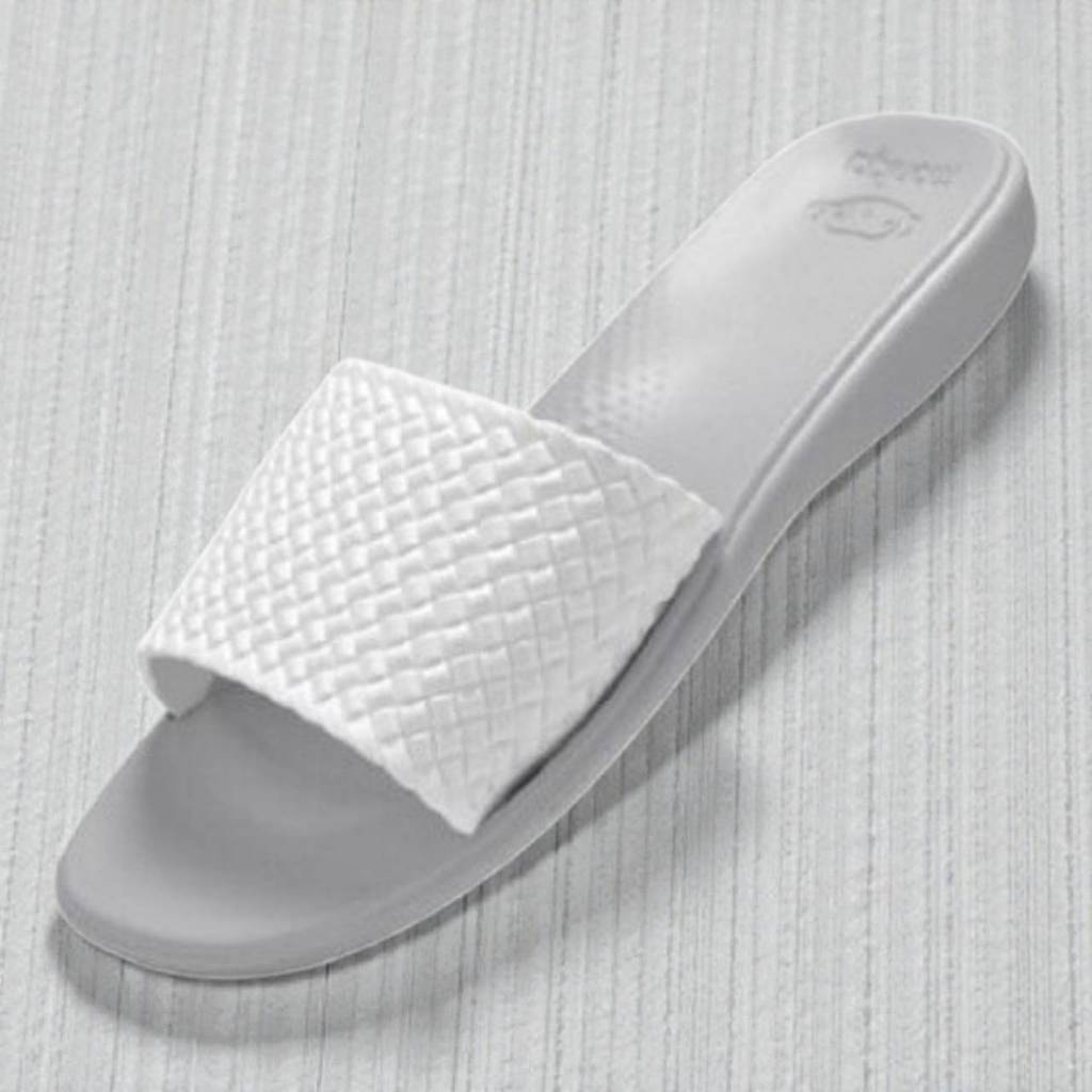 Monobo Moniga 4.4 รองเท้าแตะสุภาพสตรีแบบสวม ยี่ห้อ โมโนโบ รุ่น Moniga 4.4 Size 5-8 มีบริการส่งด่วน
