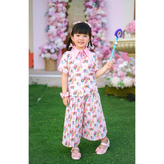 ชุดคู่แม่ลูกลายเจ้าหญิงสวยมาก จะใส่คู่ ใส่เดียวน่ารักมาก สีละมุนสึดๆ