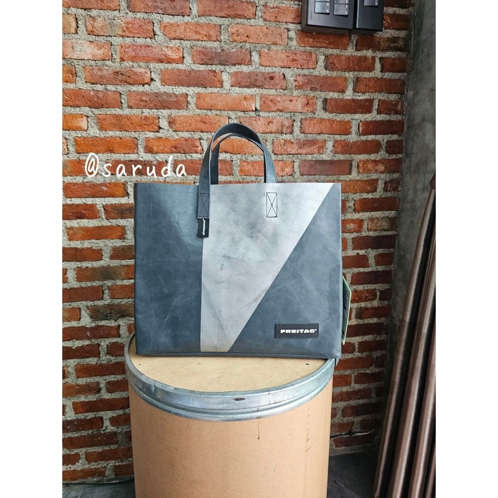 FREITAG CAKE F704 มือ1 แทคห้อย