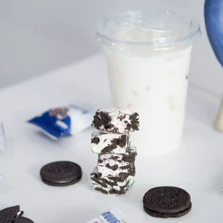 Nougatto Cookie & Cream Nougat นูกัตโตะ นูกัตรสคุกกี้ & ครีม ขนาด 50 กรัม