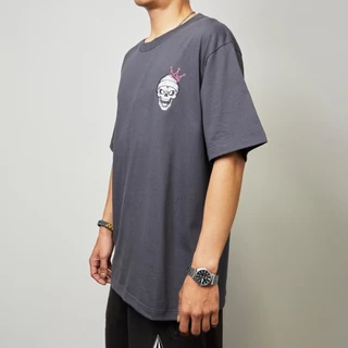 NYLA เสื้อยืด CROWNED REBEL TEE 2026