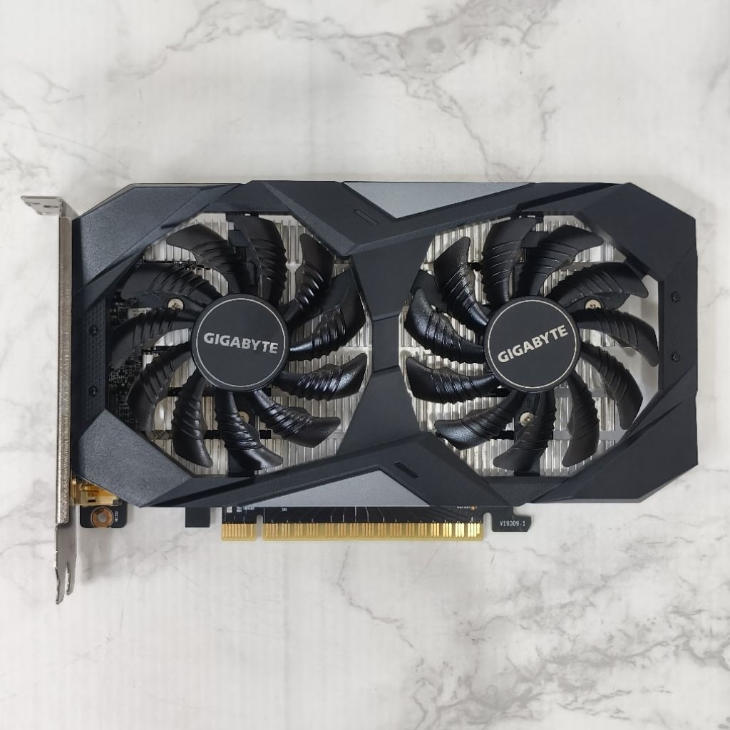 Gigabyte GTX 1650 4GB DDR5  มือสอง ไม่ต่อไฟเพิ่ม