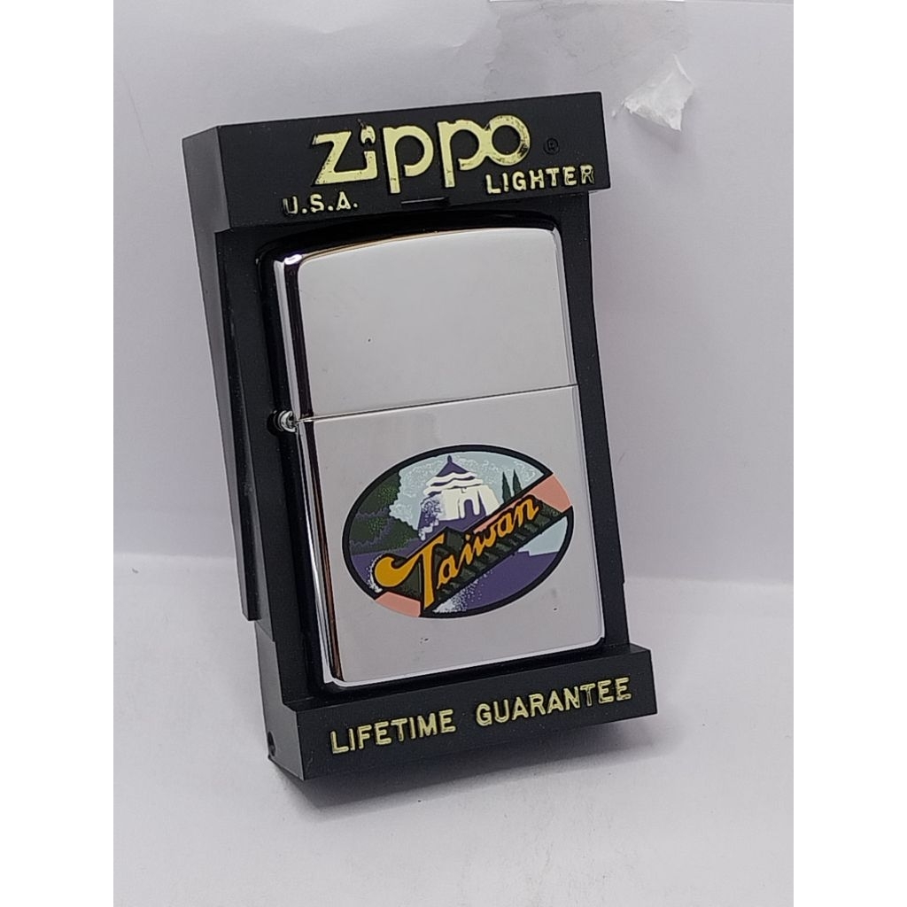 Zippo อนุสรณ์สถานเจียงไคเชก 1997 พร้อมกล่องเดิม #สินค้าใหม่เก่าเก็บยังไม่ผ่านการใช้งาน Zippo แท้100%