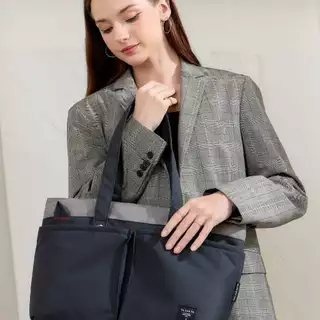 Martin relife bag กระเป๋าผ้ารีไซเคิลรุ่นมาร์ติน / 15" laptop bag / shoulder bag / crossbody bag
