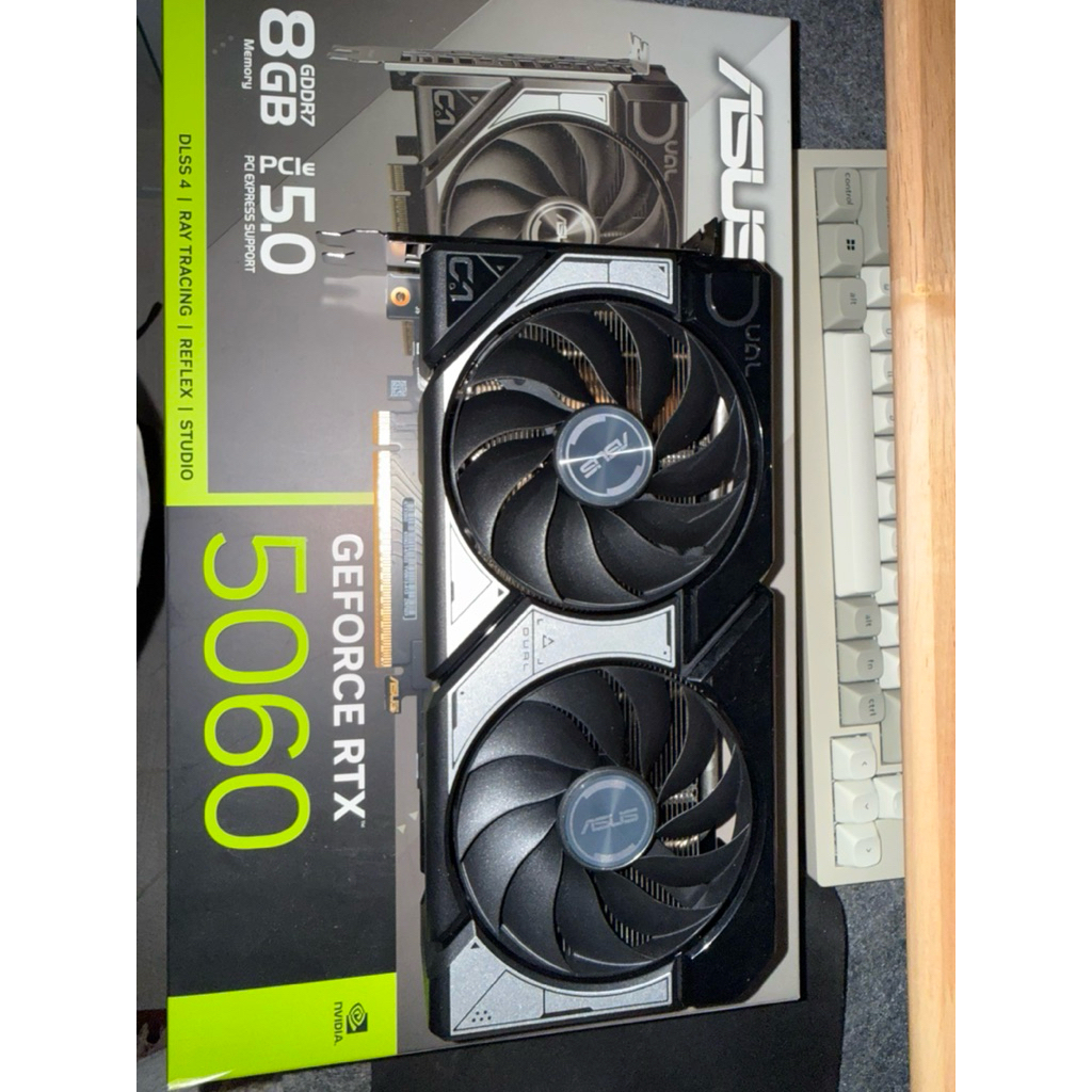 Asus Dual RTX 5060 มือสอง สภาพมือ 1 มีประกัน