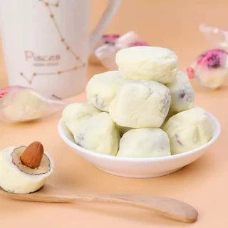 พุทรานมชีสสอดไส้อัลมอนด์ หอมนมชีส เคี้ยวหนึบ 500g บรรจุ 1 ถุง พร้อมส่งในไทย ซีลแยกทุกลูก