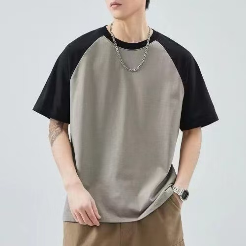 เสื้อยืดผู้ชาย แขนสั้นทรงแร็กแลน คอกลม ลายสีตัดกัน เสื้อลำลองผู้ชาย