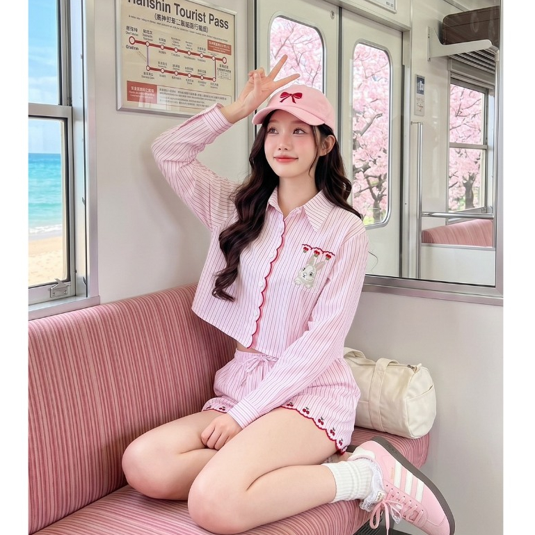 (มี3XL) Speedy Bunny Set เซ็ต 2 ชิ้น ผ้าคอตตอนเชิ้ตลายริ้ว งานปัก กระดุมหน้า + กางเกงขาสั้นเอวสม็อคมีกระเป๋า
