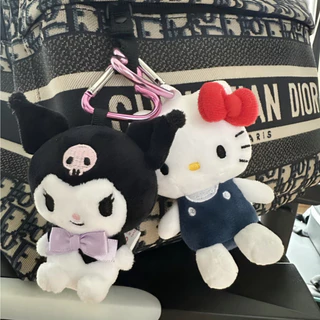 ส่งจากไทย💕Sanrio ซานริโอ้ พวงกุญแจ จี้ตุ๊กตาปุ่มรัก ขนาดเล็ก พวงกุญแจห้อยกระเป๋า น่ารัก เหมาะเป็นของขวัญและตกแต่งกระเป๋า