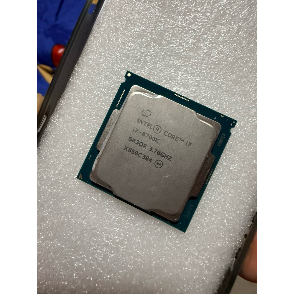 cpu i7 8700k มือสอง เดิมๆ ใช้งานปกติ