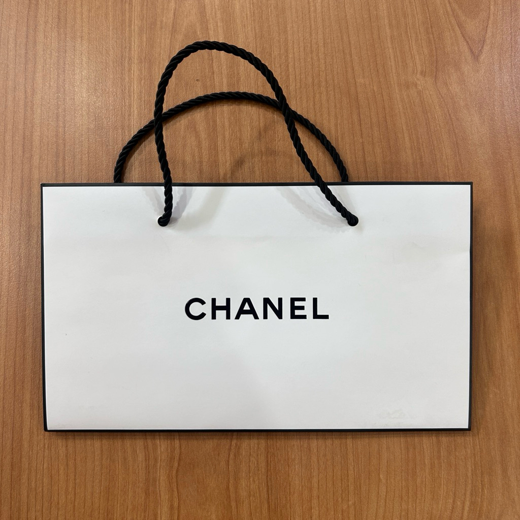ถุงกระดาษ CHANEL / DIOR / LOUIS VUITTON พร้อมส่ง