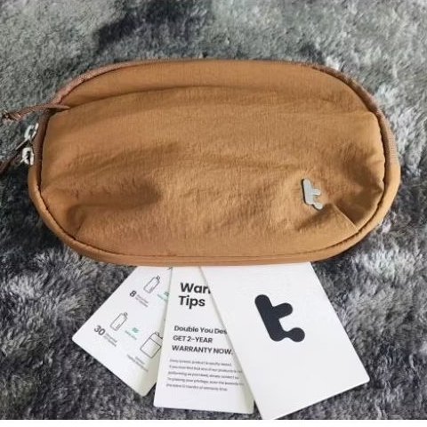 [ส่งต่อ] กระเป๋า Tomtoc รุ่น SlingBean-T32 Belt Bag สี Caramel ของแท้ 100% (ใช้ครั้งเดียว อุปกรณ์การ