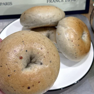 [Truffle Sourdough Bagel] ขนมปังเบเกิ้ล ซาวโดว์ กลิ่นทรัฟเฟิลชีส 100g