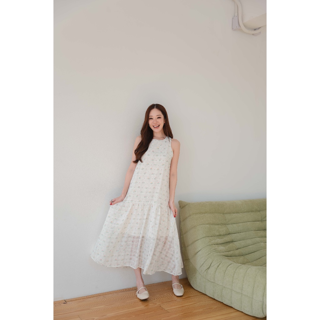 Pamlook Judy ผ้าตารางขาว