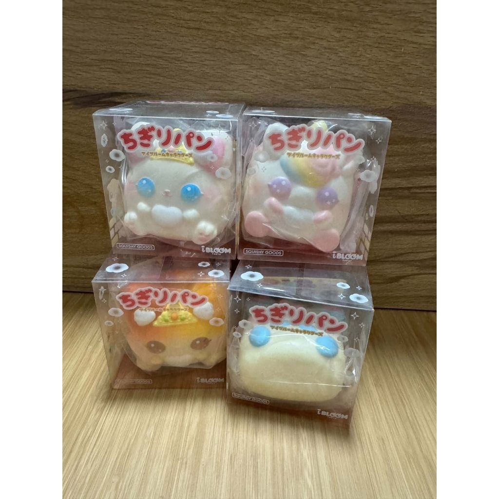 สกุชชี่รูปยูนิคอร์นแบรนด์ iBloom รุ่น Chigiri Bread นี้มีดีไซน์เป็นขนมปังนุ่มนวลและมีกลิ่นหอม