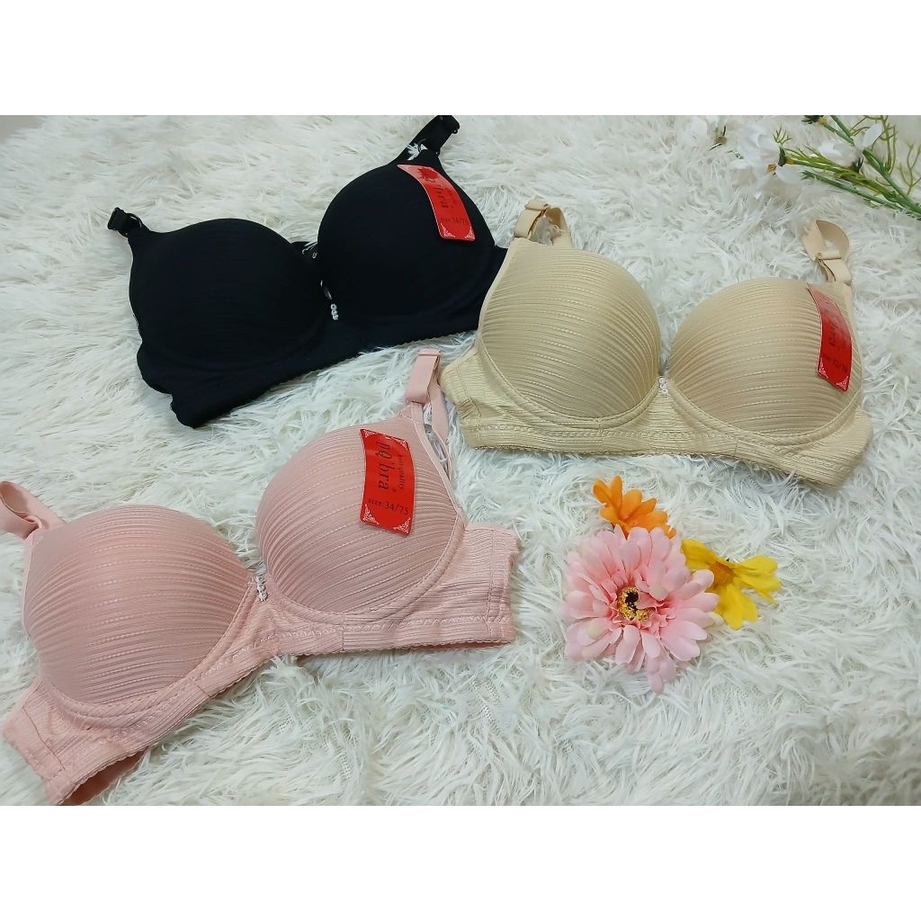 เสื้อในมีโครงฟองปานกลางสีพื้นน่ารัก🌷🌷ป้ายDQ bra