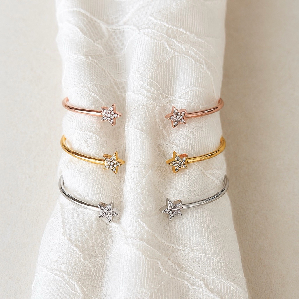 Socrush.bkk | STAR CRUSH CUFF bracelet | SB-113 | กำไล ดาว เพชร