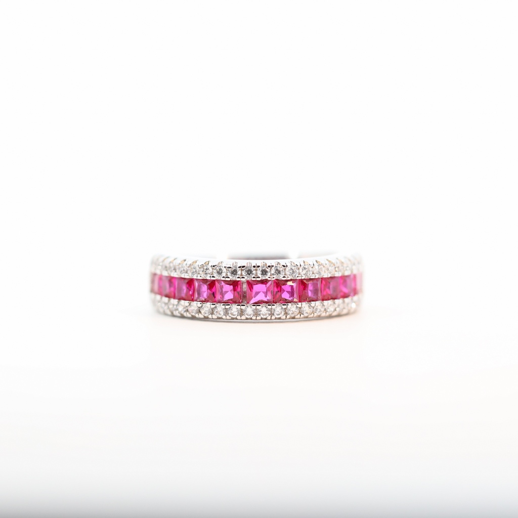 PINKISH RED RUBY SLIVER RING WITH CVD DIAMOND.....