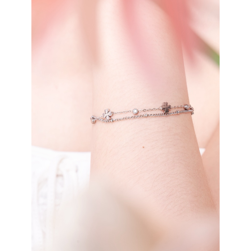 G.NIGHTDAY - FulFill เติมเต็มความสุขด้วยสร้อยคอนำโชคใบโคเวอร์สัญลักษณ์แห่งความโชคดี สร้อยคอโบว์ส