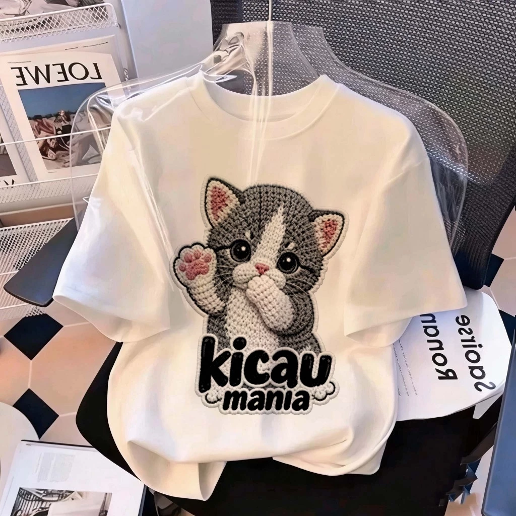 เสื้อยืดแขนสั้นสีขาวนวล แมวสามสีน่ารัก Kicau Mania สไตล์เกาหลี ฤดูร้อน Oversize เสื้อยืดผู้หญิง 6.23