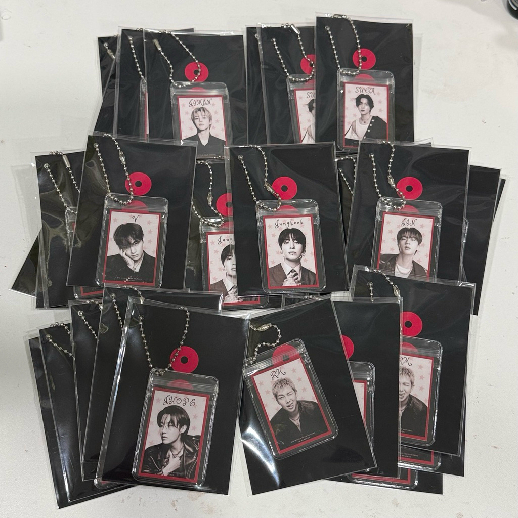 Giveaway พวงกุญแจ ID Photo ใส่รูปได้ รับทำของแจกหน้าคอน ของปัจฉิม รับงานเร่ง