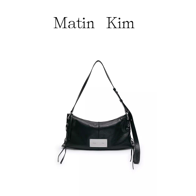 【Matin Kim】 EYELET SHIRRING SHOULDER BAG กระเป๋าถือ กระเป๋าสะพาย