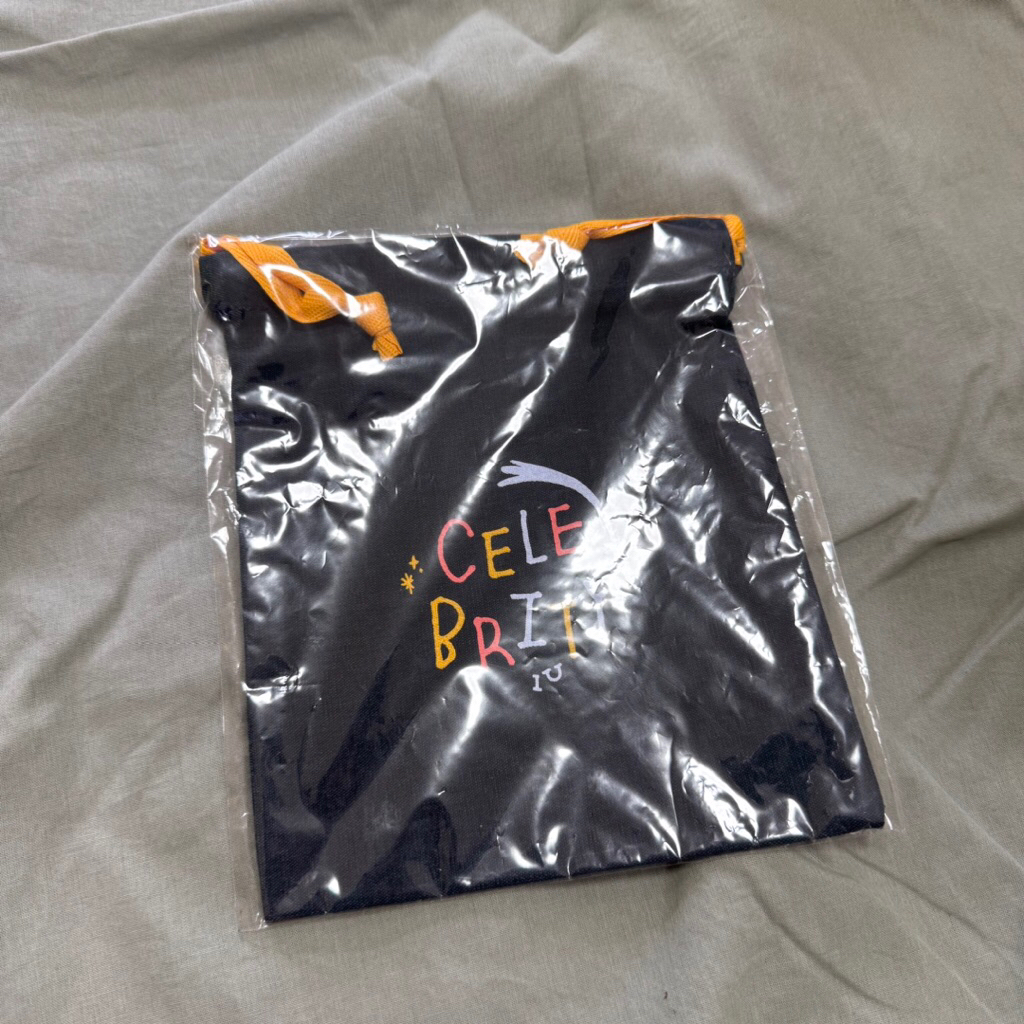 IU celebrity pouch ถุงผ้า ไอยูcelebrity ของแท้