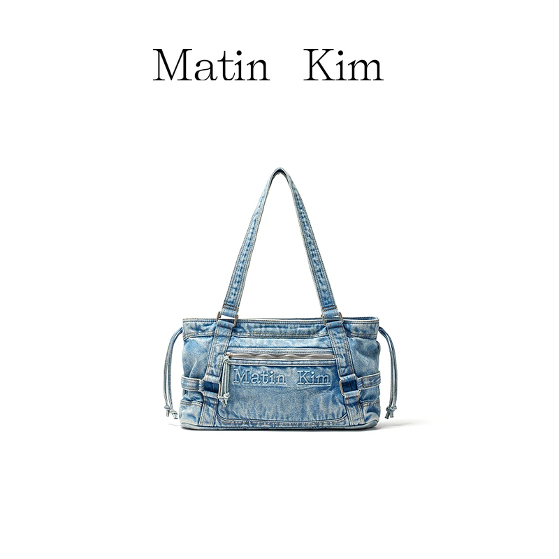 【Matin Kim】MATIN WASHED DENIM MINI HOBO BAG กระเป๋าถือสไตล์ยีนส์ฟอกน้ำ