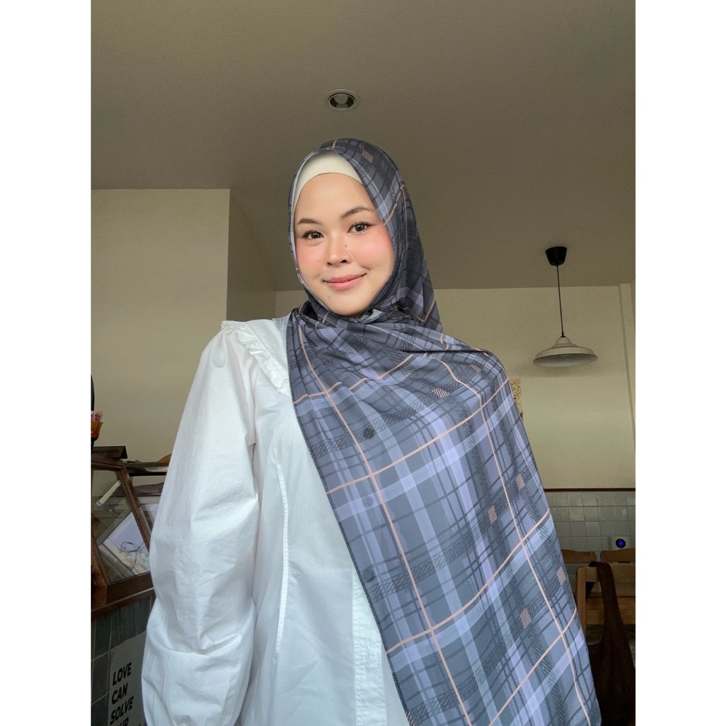 ผ้าคลุมปริ้นลาย Trust แบบพันยาวเนื้อผ้า Premium Chiffon เนื้อนุ่มคลุมง่าย (Size 65*180cm)
