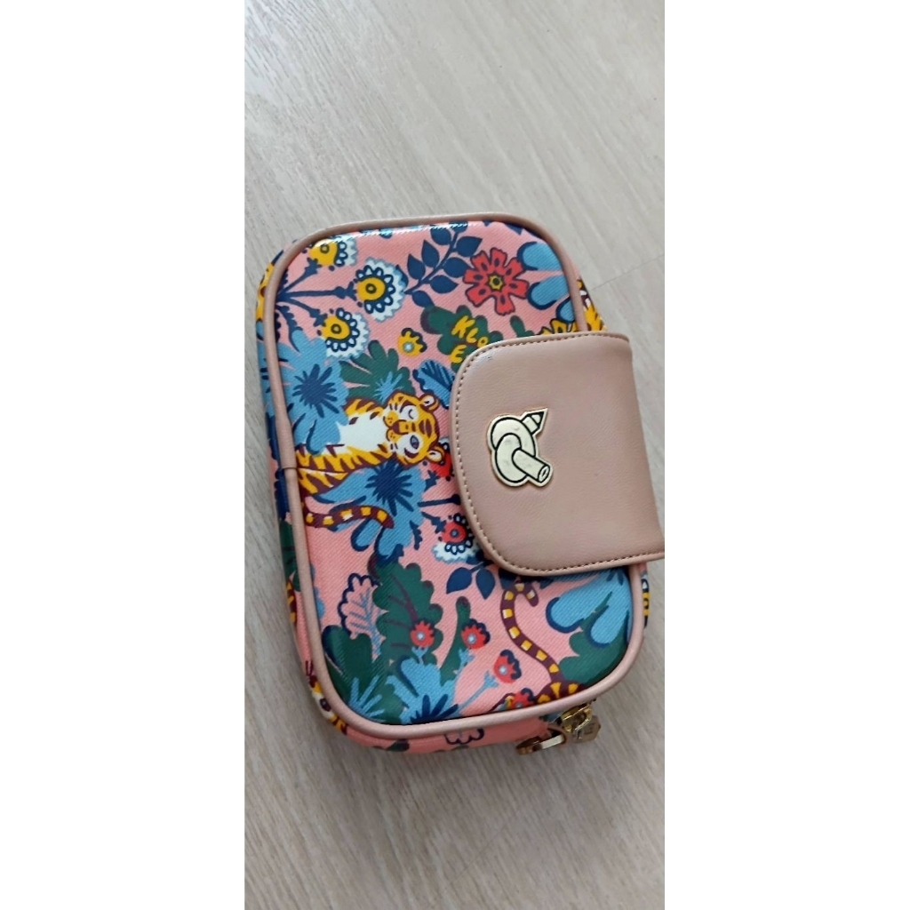 กระเป๋า​ Kloset Etcetera