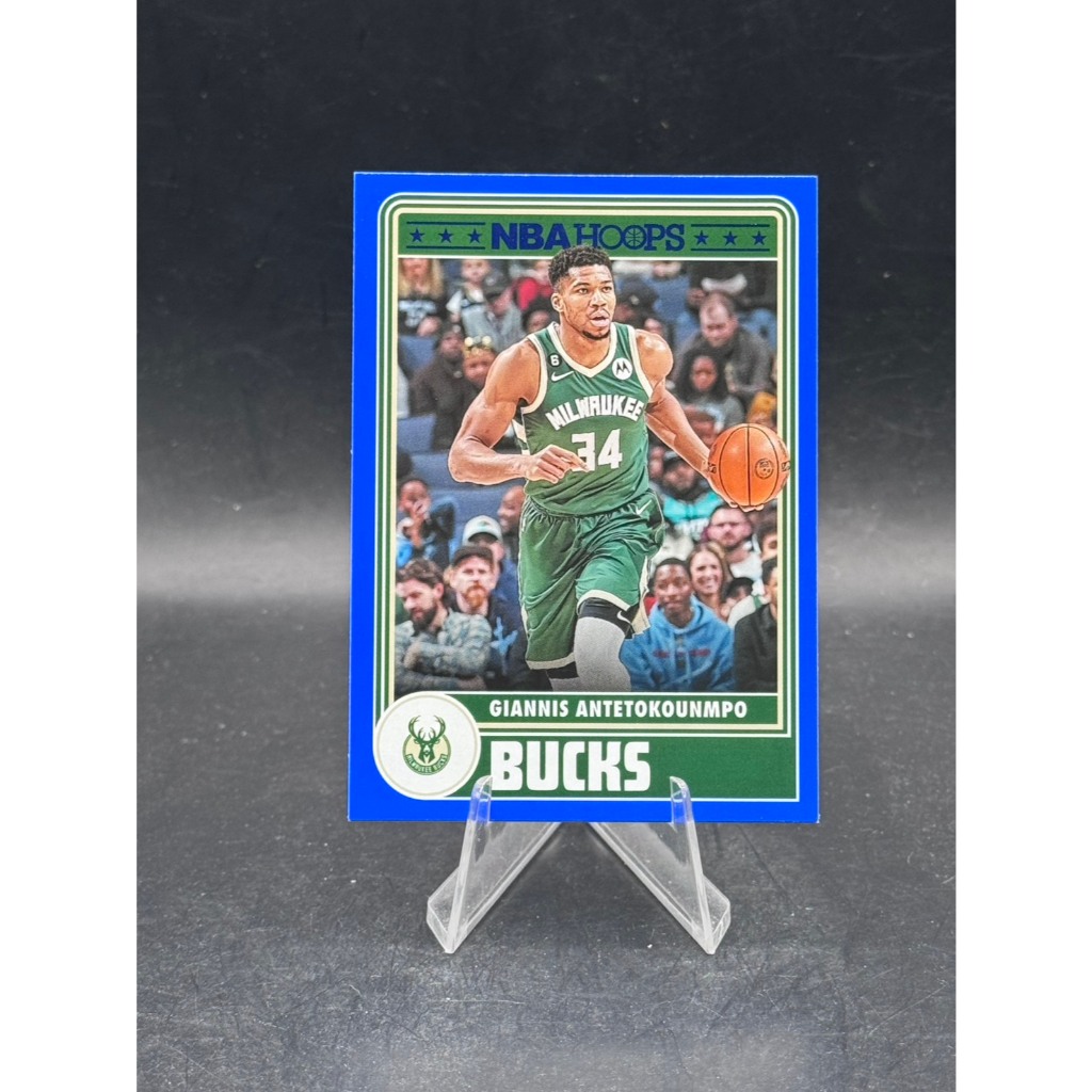 Giannis Antetokounmpo - 2023-24 Panini Hoops - #285