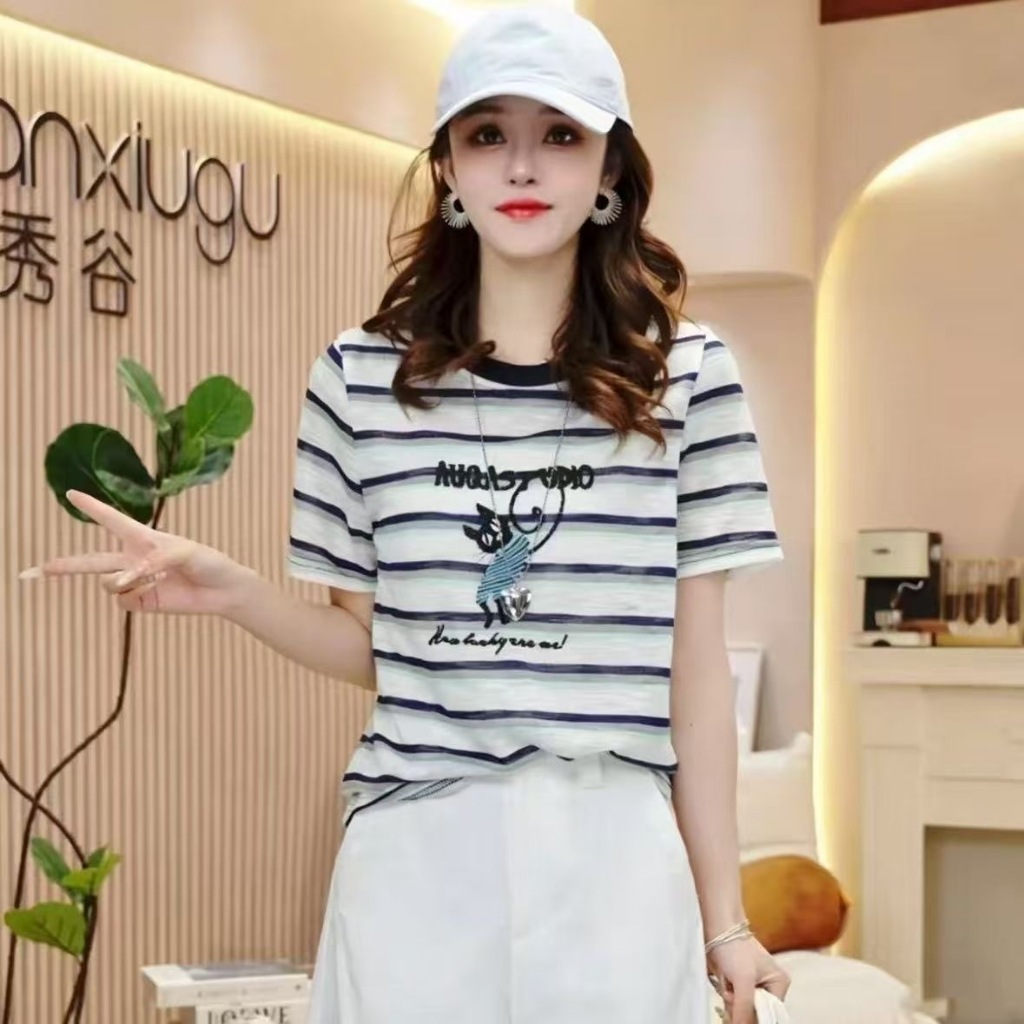 เสื้อยืดลายการ์ตูนเกาหลีสำหรับผู้หญิง สไตล์ฤดูร้อนใหม่ หลวม ปกปิดเนื้อ เสื้อยืดกระชับสัดส่วน เสื้อแขนสั้นแฟชั่น