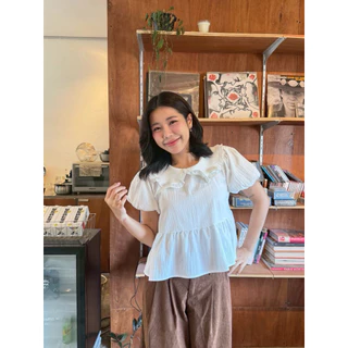 Pingpong Shirt - เสื้อเชิ้ตแต่งระบายคอบัว
