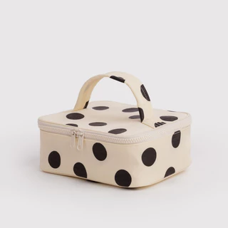 (พร้อมส่ง) BAGGU Small Cosmetic Case กระเป๋าเครื่องสำอาง ขนาดเล็ก พกพาสะดวก น้ำหนักเบา ซิปเปิด–ปิดง่าย จัดของเป็นระเบียบ