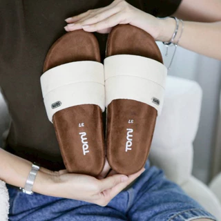 [TOMi-"Sora"] **เท้าอวบเผื่อ +1 ไซส์** รองเท้าแตะรุ่นสวมสองลอนนิ่ม-หนังกลับ (suede) ดีไซน์น่ารัก พื้นนุ่มใส่สบาย (**เท้า