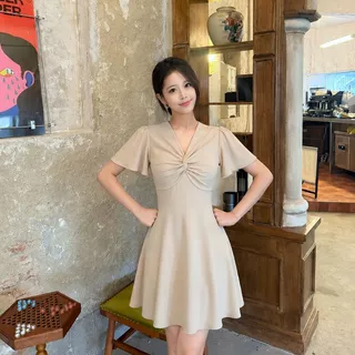 💫S-5XL พร้อมจัดส่ง【EVIOVIO】💞ชุดเดรสแขนระบาย รุ่นยอดฮิต ใส่ทำงานสวย พรางหุ่น ชุดสุภาพ ชุดสาวอวบ ใส่ได้หลายโอกาส🪷