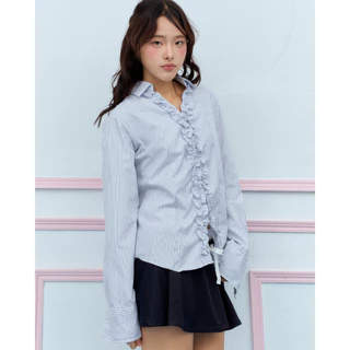 Panchitar Ruffle Shirt – เสื้อเชิ้ตแขนยาวสีขาวลายทางสีฟ้า ที่เพิ่มความไม่ธรรมดาด้วยระบายกลางอกและดีเทลซ่อนกระดุม