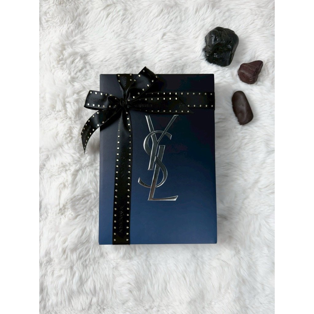 YSL MYSLF Eau de Parfum Gift Set  เซ็ตน้ำหอมผู้ชายจาก Yves Saint Laurent ที่ให้ฟีลสะอาด เท่
