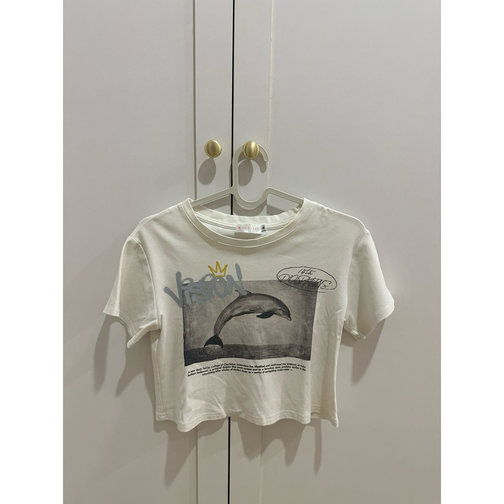 เสื้อ crop ผ้ายืดจากร้าน stylistshop