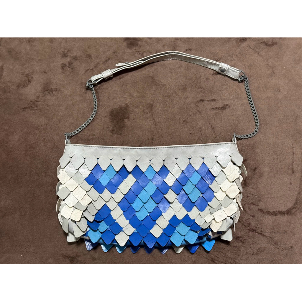 กระเป๋า Freitag รุ่น Fake Snake R107 Hale / สี ขาว ฟ้า / ป้าย เหล็ก / สภาพ ดี - ของแท้ 💯 tote bag